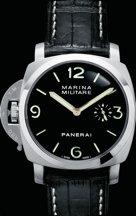 services.panerai.com